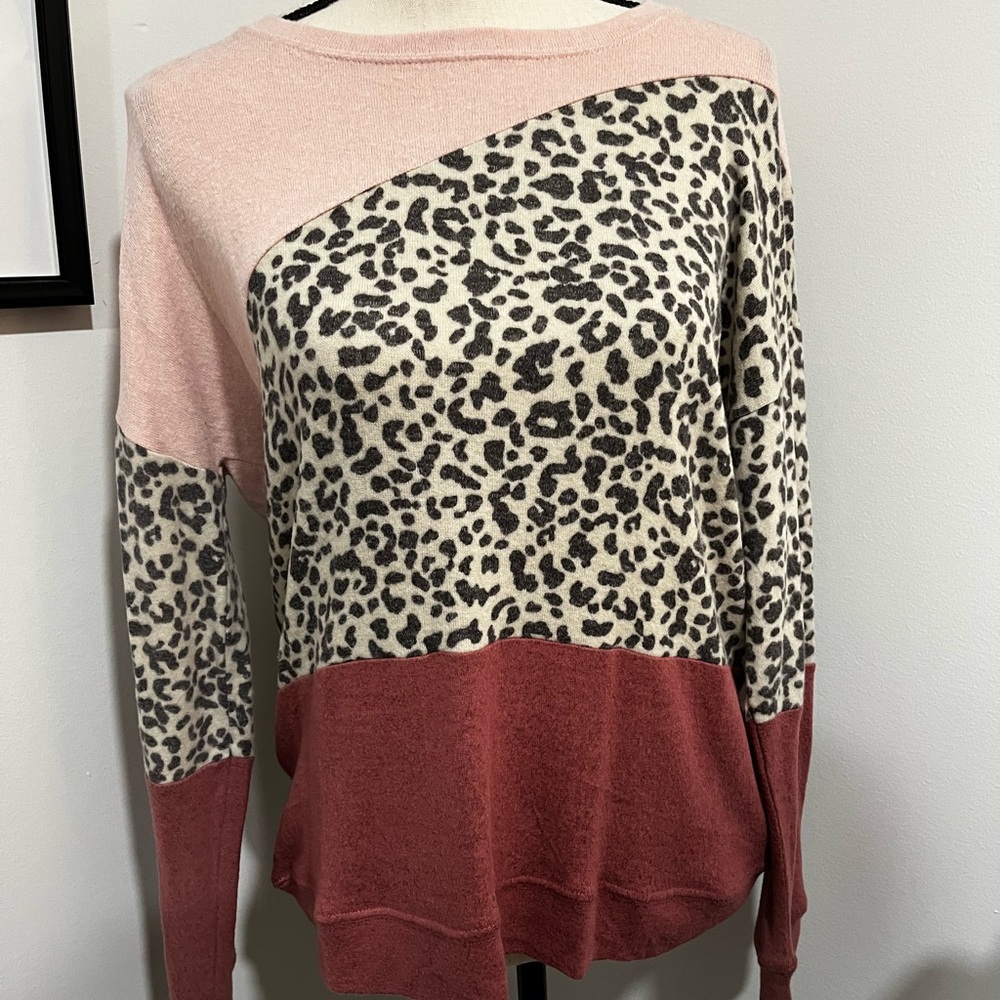 Leopard Print Colorblock Sweater - Pink and Cream